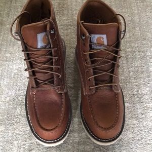 Men’s Carhartt steel toe boots. Size 8